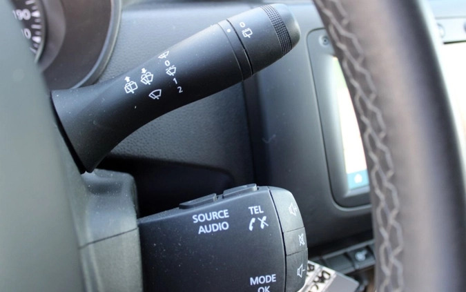Dacia Duster cena 59900 przebieg: 78109, rok produkcji 2019 z Nysa małe 379